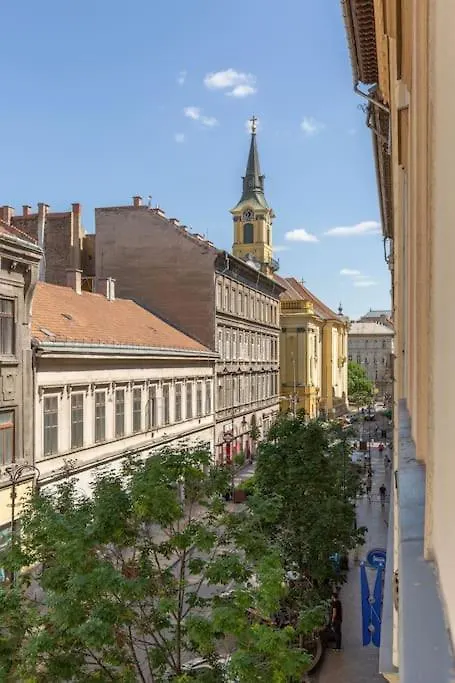 Elegant Downtown Apartment At Kiraly 39 Budapest