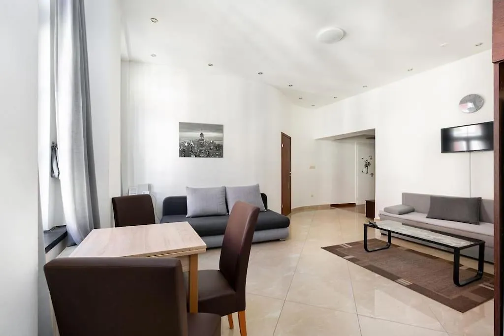 Elegant Downtown Apartment At Kiraly 39 Budapest